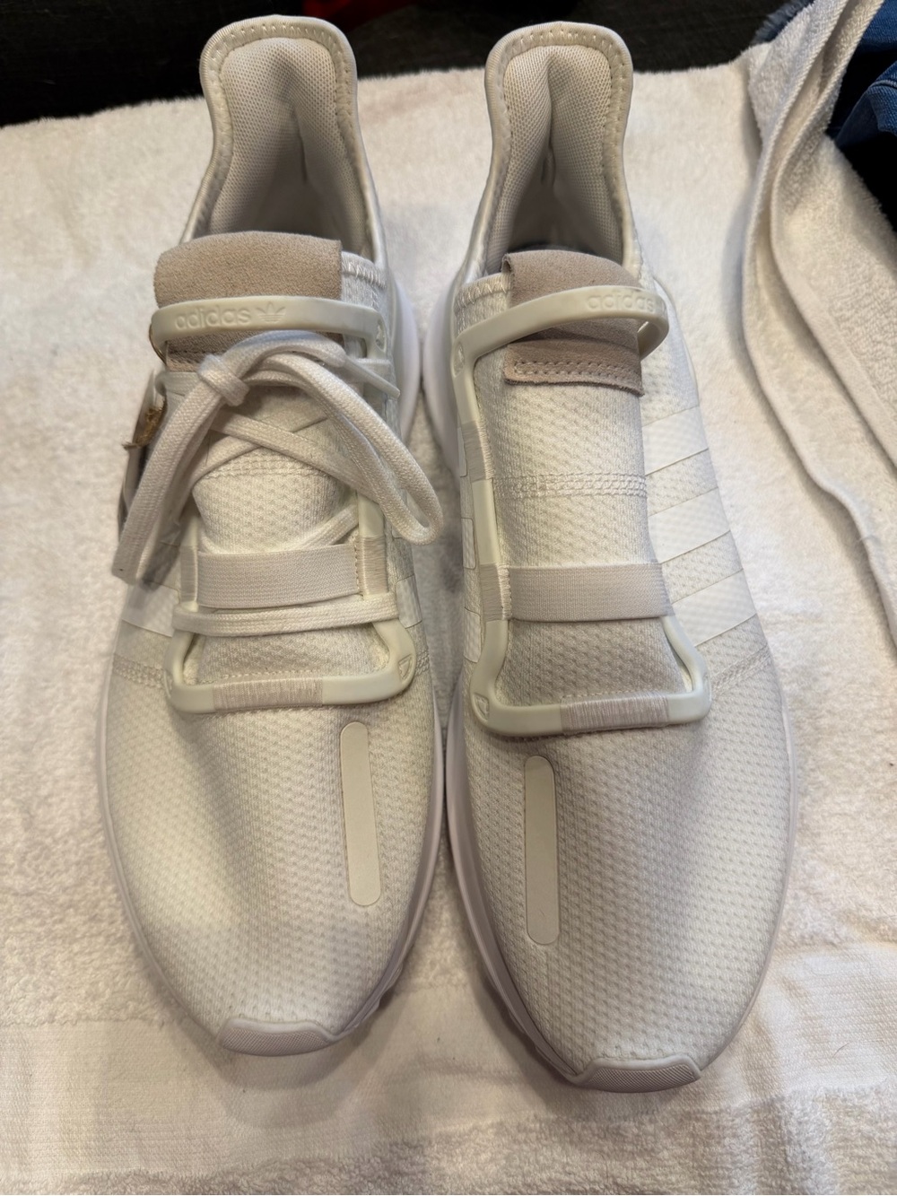 Adidas Men's White Cloudfoam Athletic Sneakers